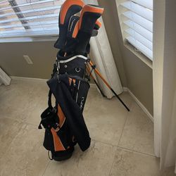 Maxfli VARSITY GOLF Clubs -    Jr Club Set RH 8 Piece