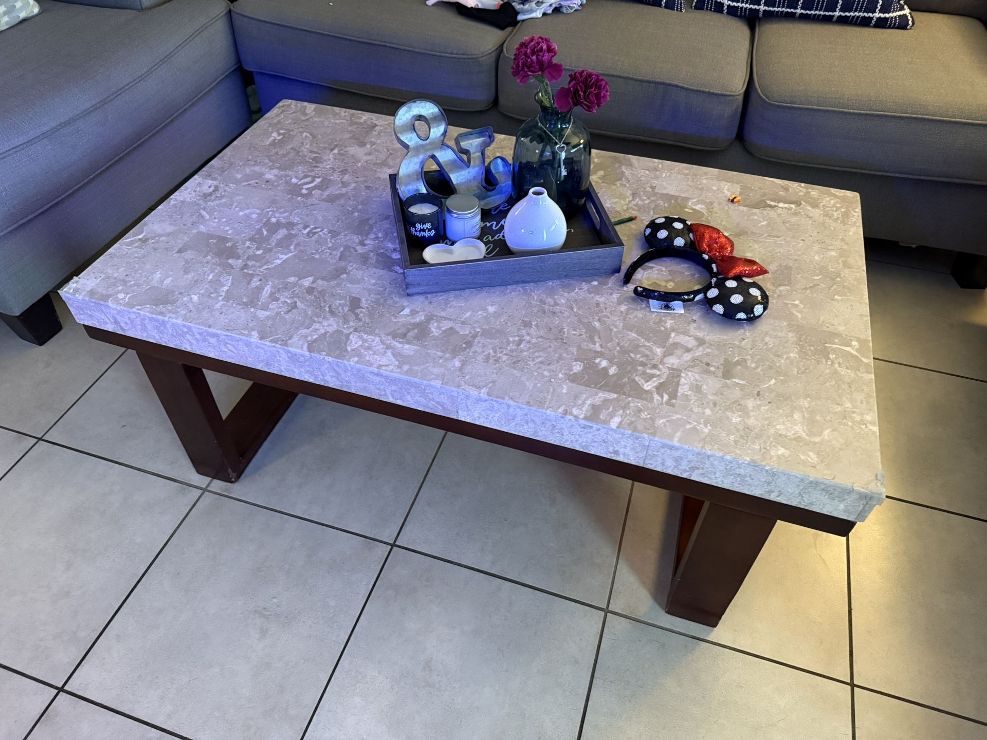  Coffee Table With Matching End Tables 