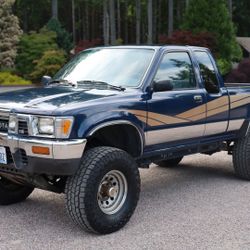 1990 Toyota Pickup
