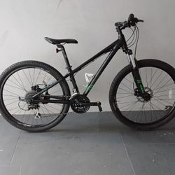 BICYCLE GIANT 24 SPEED SIZE 27,5 BRAND NEW 