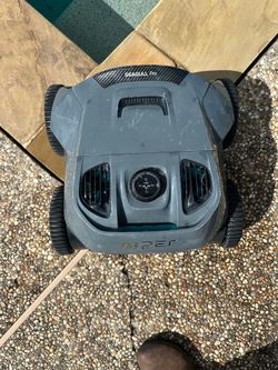 Seagull pro pool cleaning robot(need gone asap)