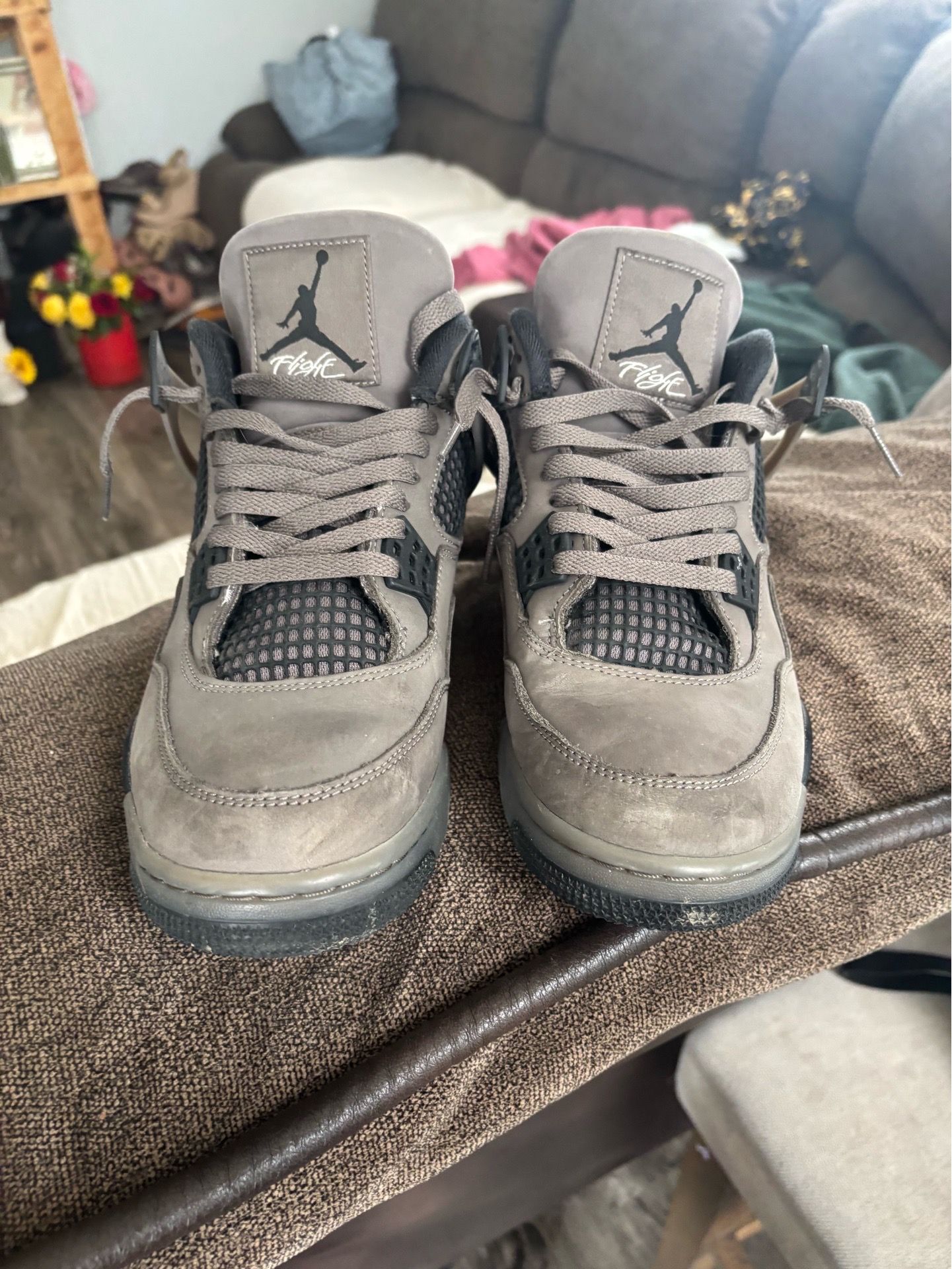 cement Jordan 4 size 8