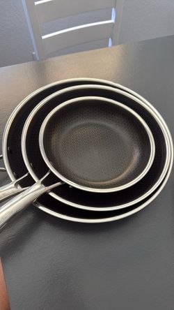 HexClad pans 8’ 10’ 12’