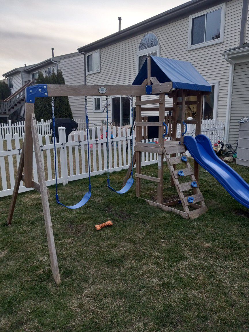 Swing Set For Sale  1 Year Old Got It Last Summer In Really Good Condition 