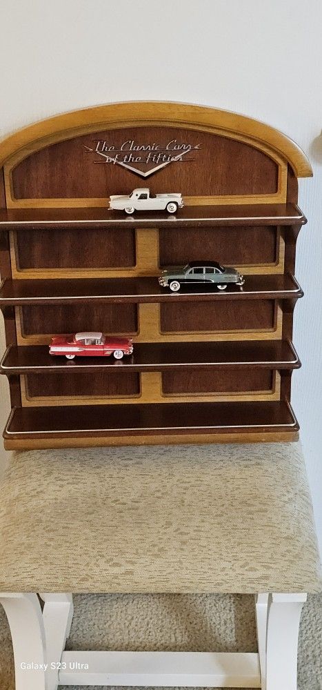 Franklin Mint's Classic Cars Of The Fifties Display Shelf
