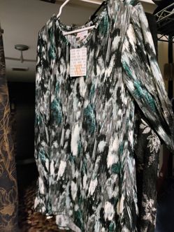 LuLaRoe Elizabeth Size XS Brand New