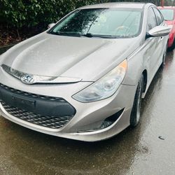 Huyndai Sonata Hybrid 2012