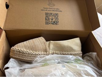 Bearpaw size 6