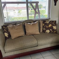 Full Size Sofa. 