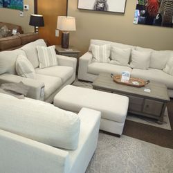 SOFA AND LOVESEAT SET NEW 