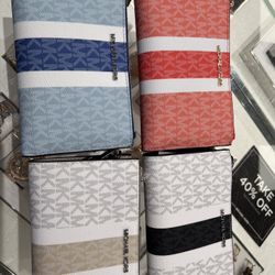 Nwt! Michael Kors Wallet Wristlet 