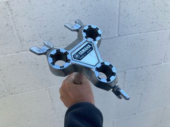 Yamaha tom tree for drum set