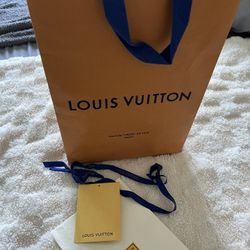 Orig Bag, Envelope , Wrapping Tissue & Orig Ribbon 