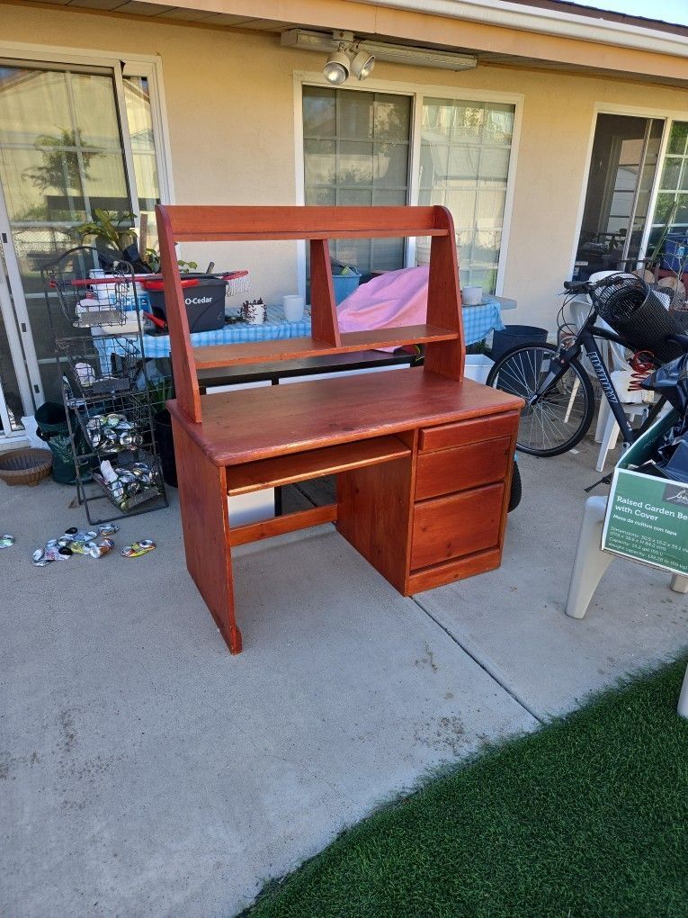 Table Wooden Vintage With Removable Hutch