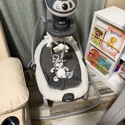 Graco DuetSoothe Swing & Rocker