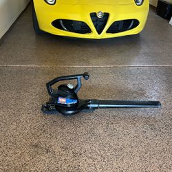Toro Rake & Vac Electric Leaf Blower Vacuum 235 MPH 390 CFM 12 Amp Model 51602