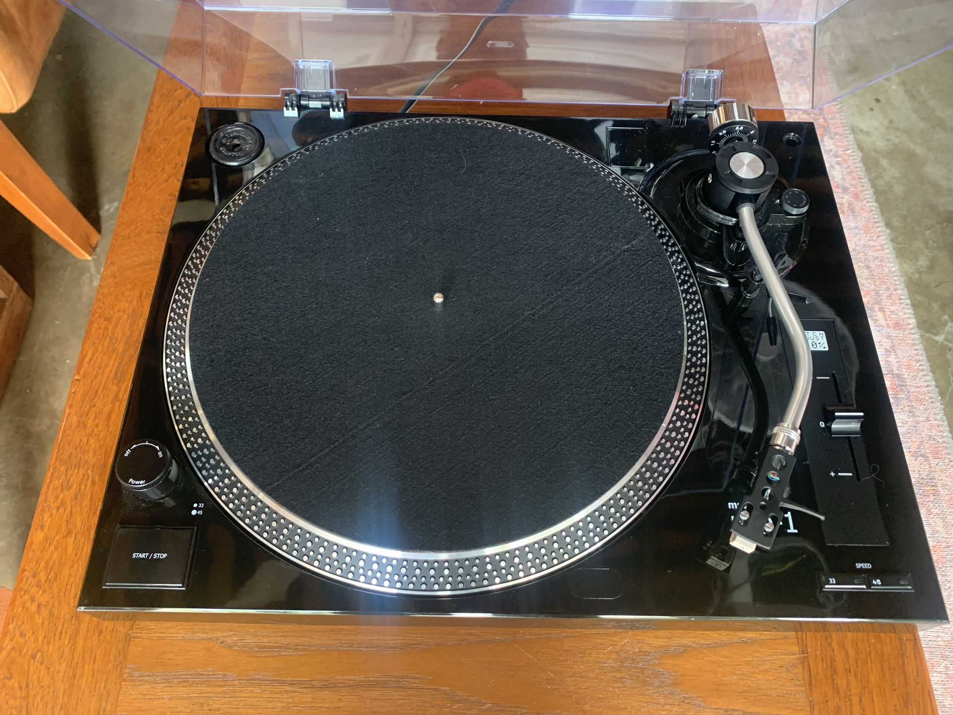 *** Music Hall USB-1 Turntable Like New***
