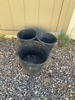 Pots garden tools