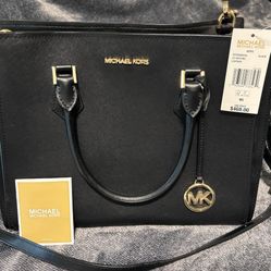 Black Michael Kors purser