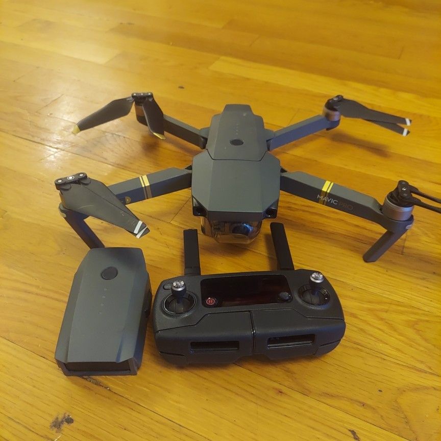 DJI Mavic Pro, Protective Case, Extra Propellers, Extra Battery, Night Light, Wall Charger And Car Charger