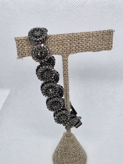 Size 6 womens bracelet