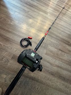 (Murrieta) Tanacom 800 Electric reel combo with Seaborg bent bu tt. Rod.