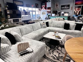 Huge oversized sectional! 🤍☎️✨ Any fabric & color!