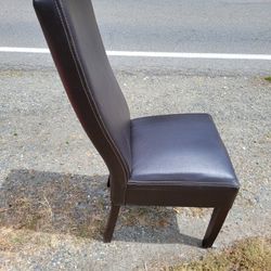 Free   Chair
