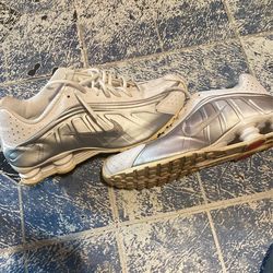 Nike Shox Size 11.5