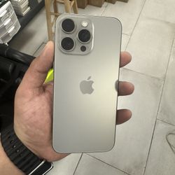 iPhone 15 Pro Max Unlocked 256GB! Finance For $50 Down Payment!!