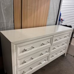 ✨ White 9-Drawer Dresser – Modern & Spacious ✨