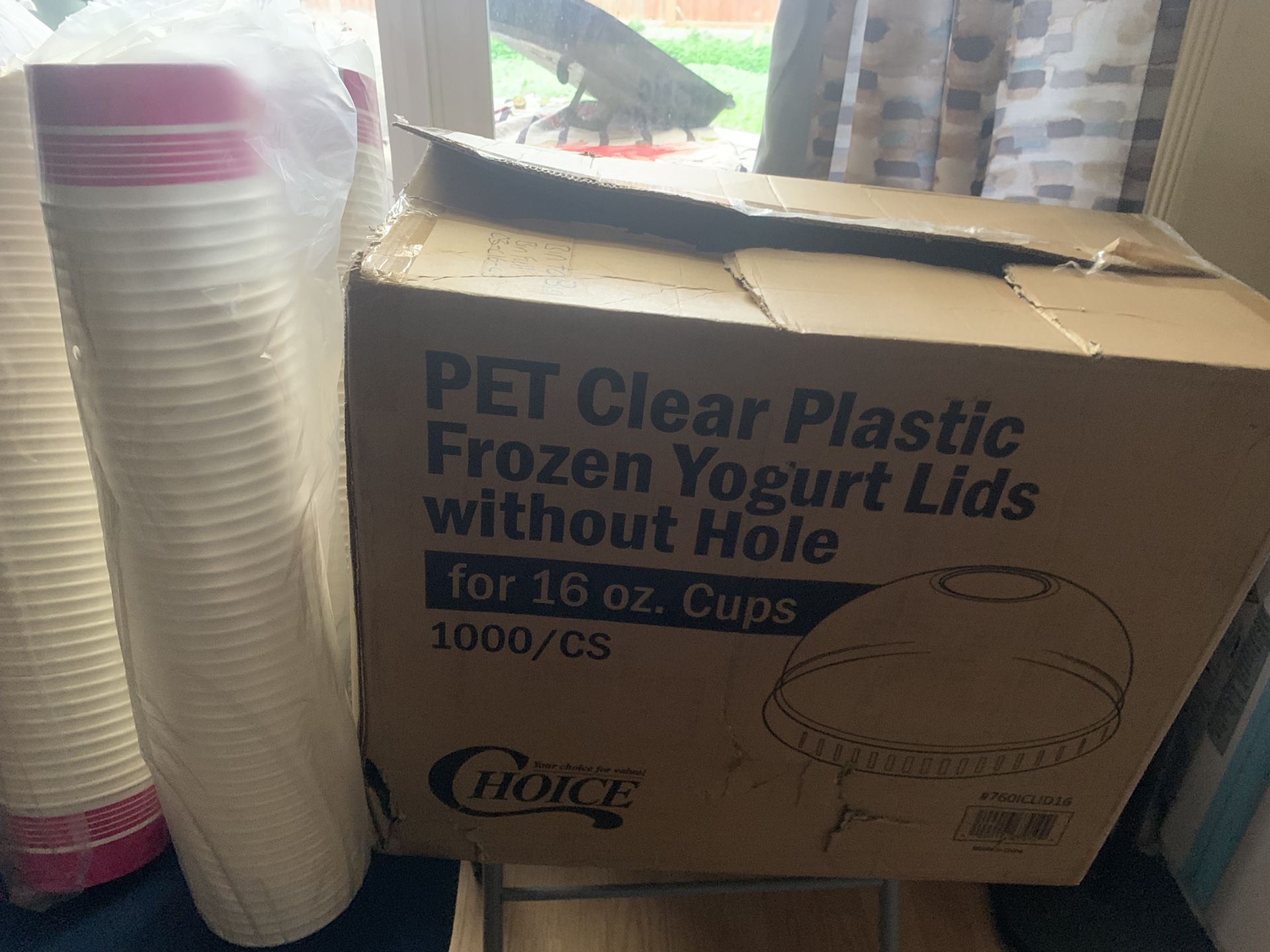 Ice Cream Cups With Lids 16oz.