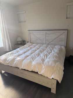 King size bed set