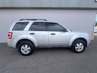 2009 Ford Escape XLS