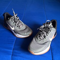 Nike Alpha Trainer Size 10 – $20