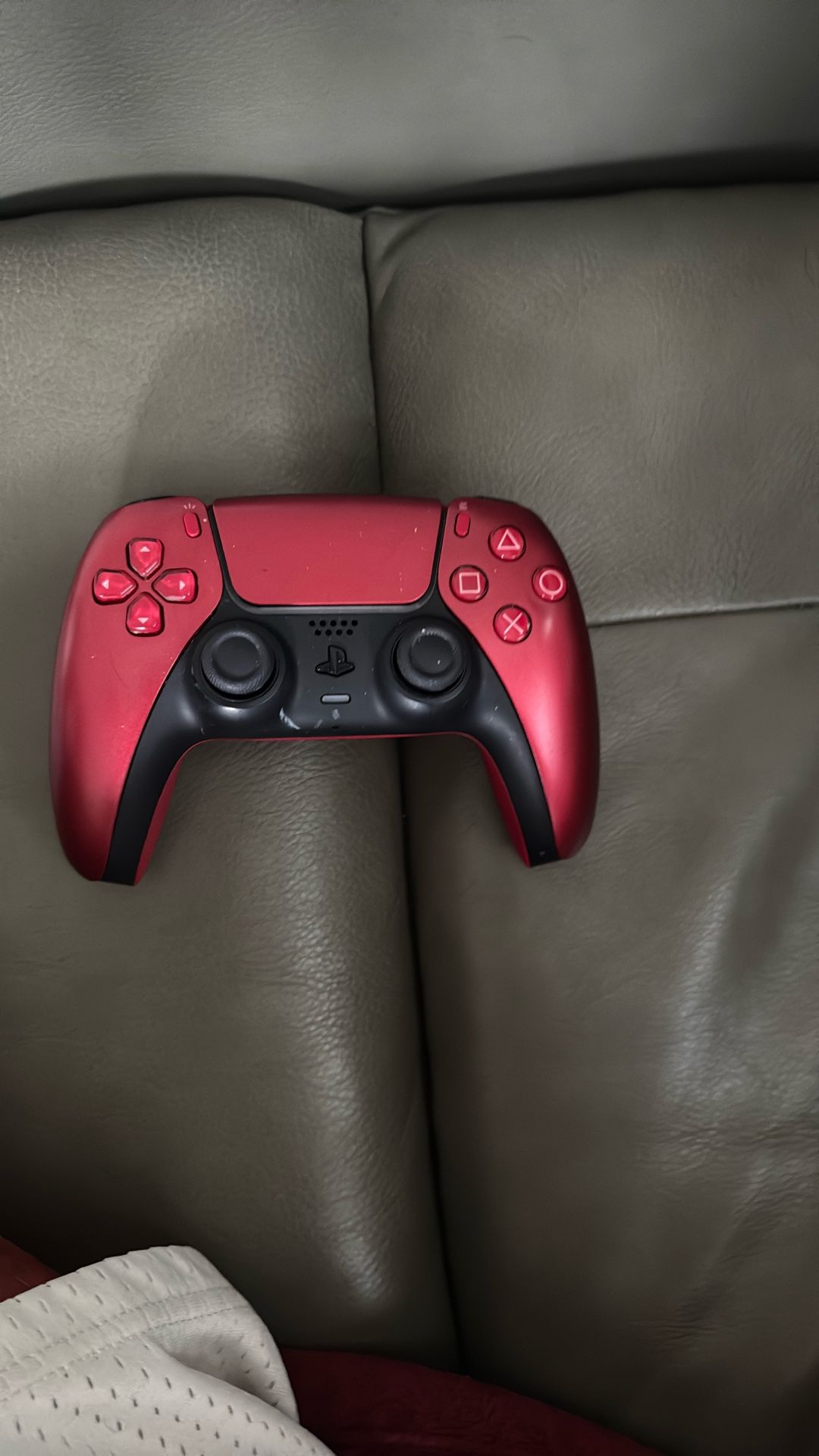 Red ps5 controller 