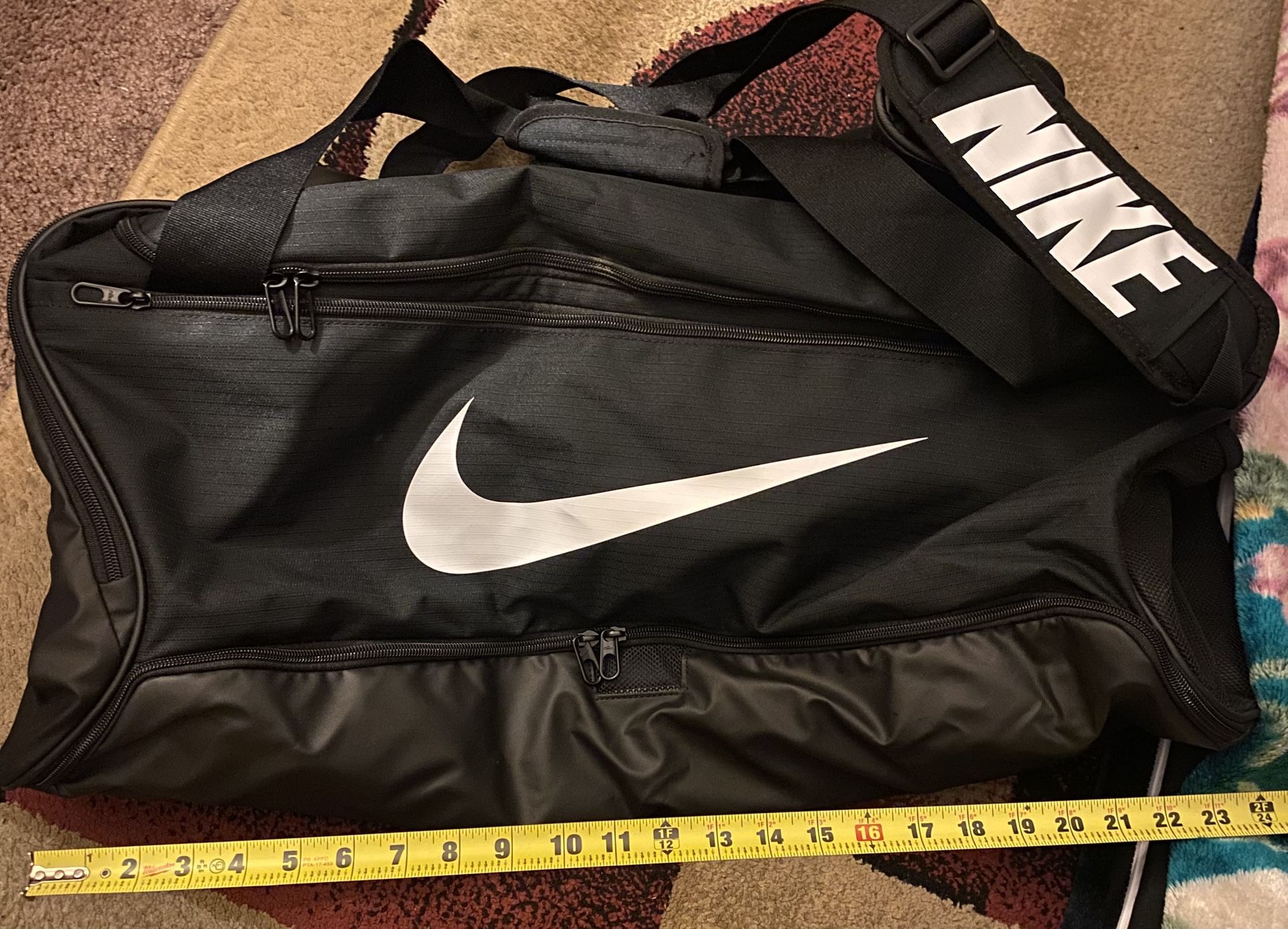 NEW Nike Duffle Bag