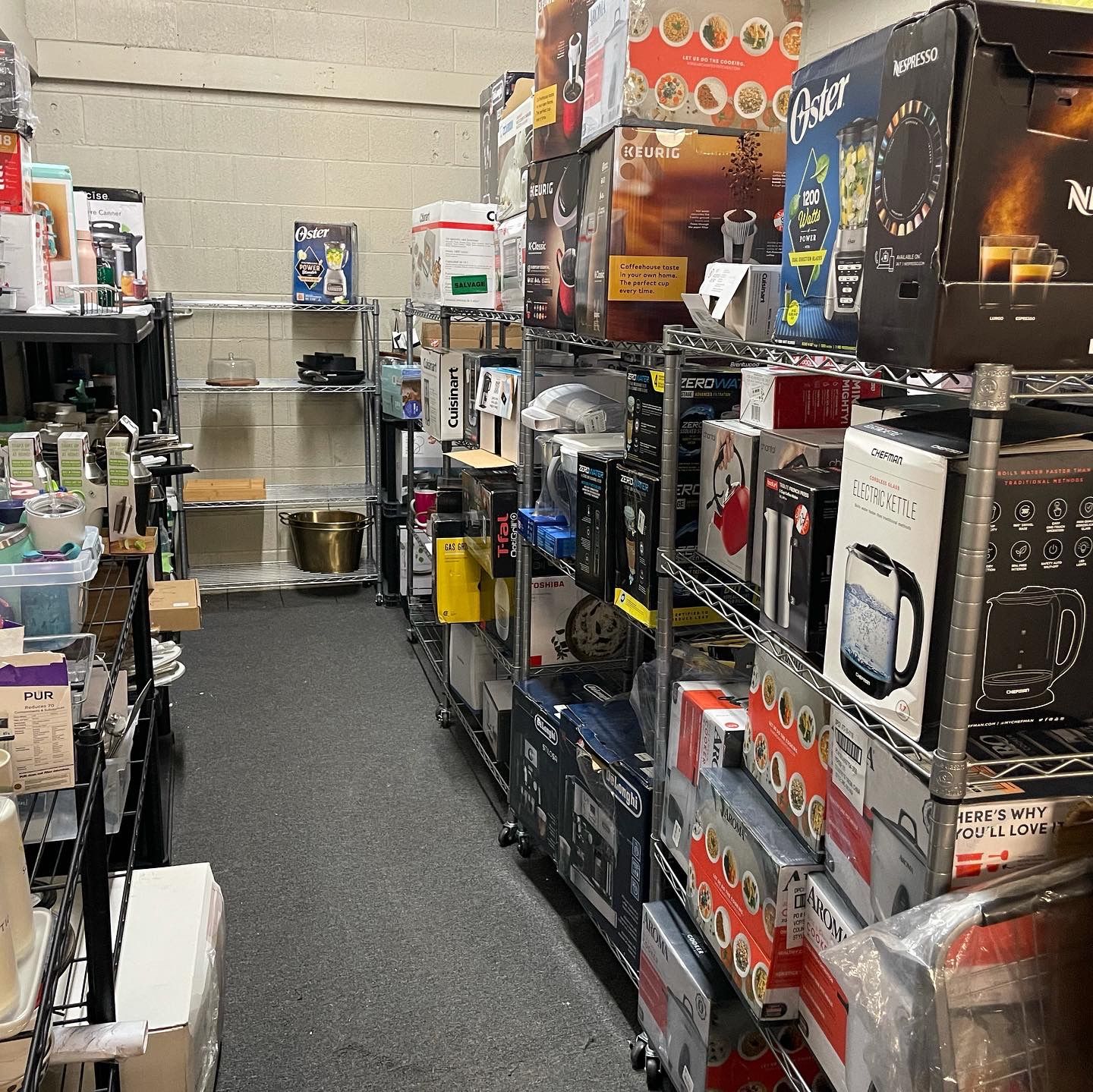 Small Appliances And Kitchen Items 30-70% Off Retail