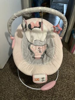 Minnie Mouse Bouncer 