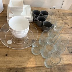 Dinnerware 
