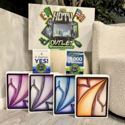 13” Apple iPad Air M2 Chip WiFi 128gb floor model