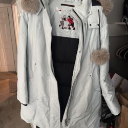Moose Knuckles Parka – XL