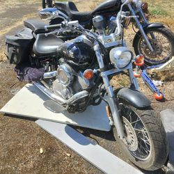2003 Yamaha Star Only 6000 Miles. Been Sitting Since 2017  Needs Cleanup And Servicing. New Battery. Runs Great. $4500