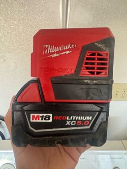 Milwaukee Battery + Accessorie