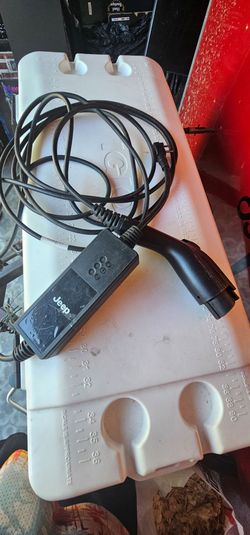 Level 1 jeep 4 e charger