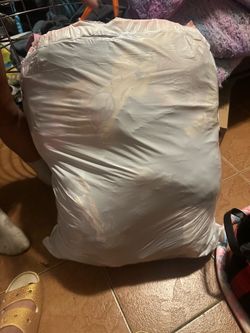 1 bag of girl clothes
