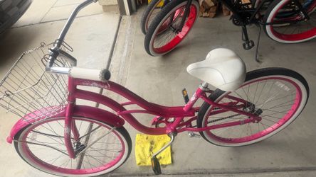 Women’s beach cruiser