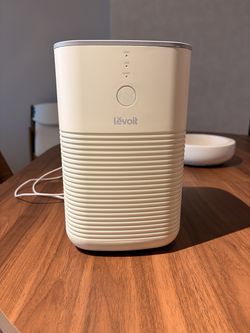 Levoit LV-H132 HEPA Air Purifier – Quiet Bedroom Size