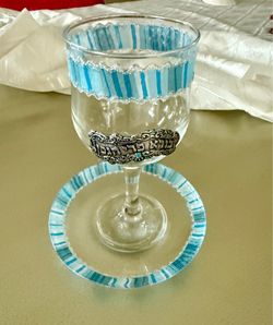 Judaica Glass Kiddush Cup and Saucer Set – Hebrew Wine Goblet