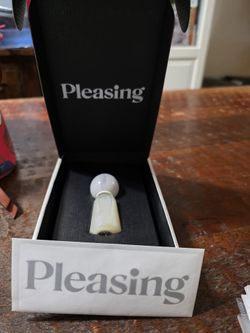 Harry styles Pleasing nail polis